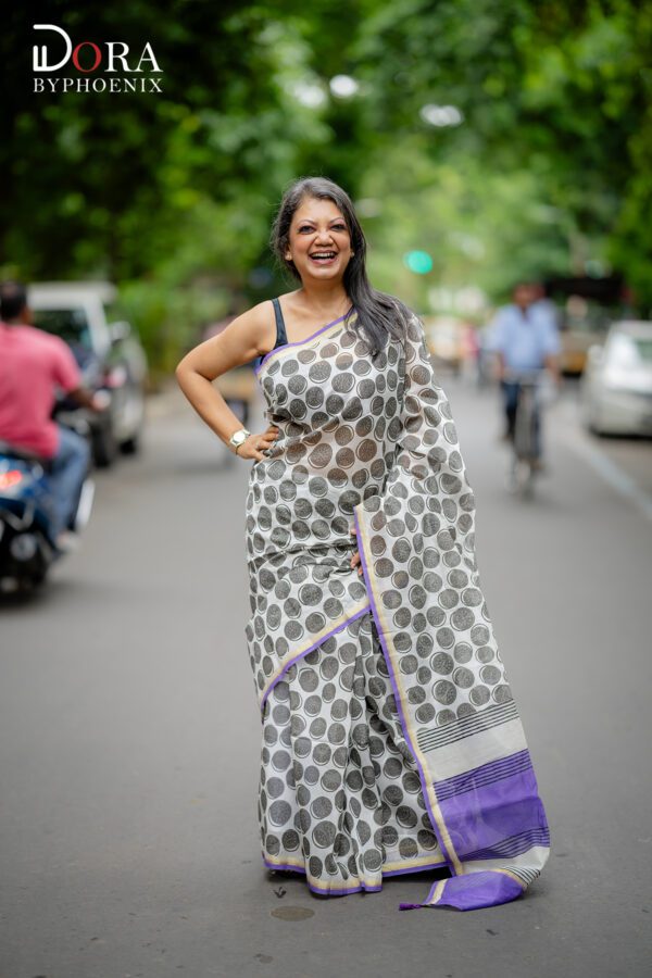 0/5 (0 Reviews) Cookie Time - Oreo Screen Print on Chanderi White